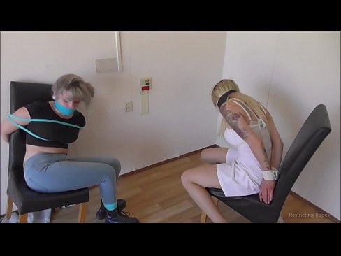 ❤️ Zasvojena / zvezana in z usti / deklica v stiski ️❌ Domače porniče na sl.porn-93.ru ❤